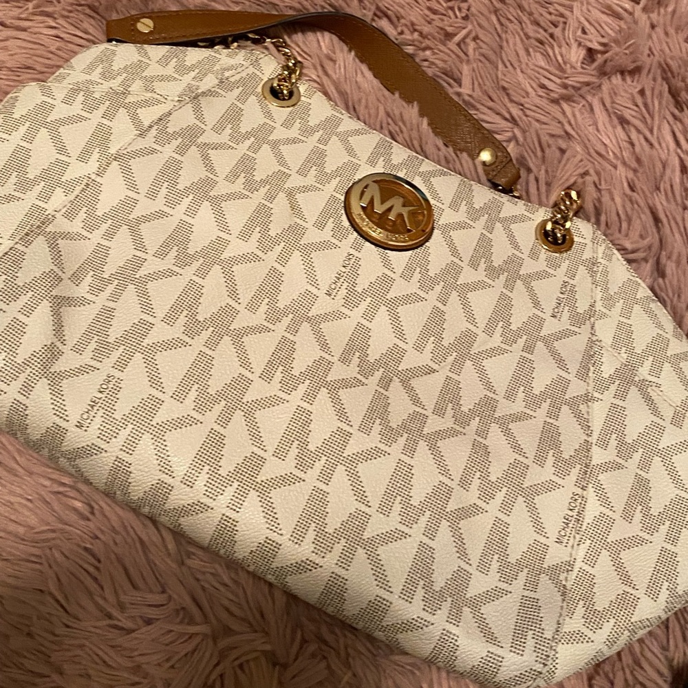 Mediums size MK bag. Almost new